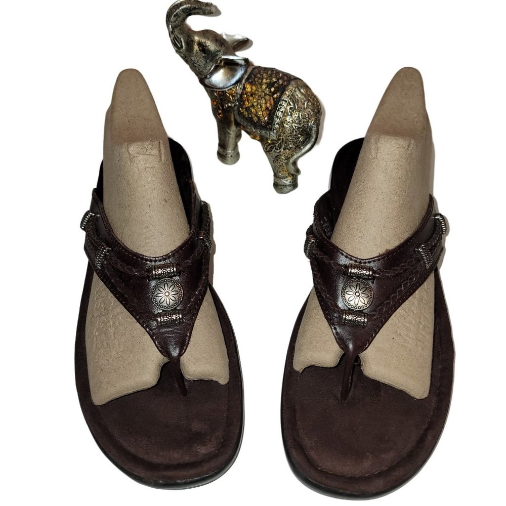 NWOT Minnetonka Brown Wedge Sandals – Size 8M